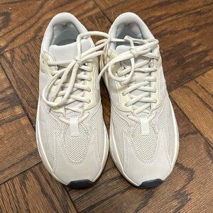 Adidas Yeezy Boost 700 in Analog